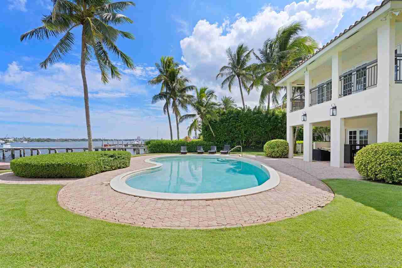 3304 N Flagler Dr - Photo 3 of 49