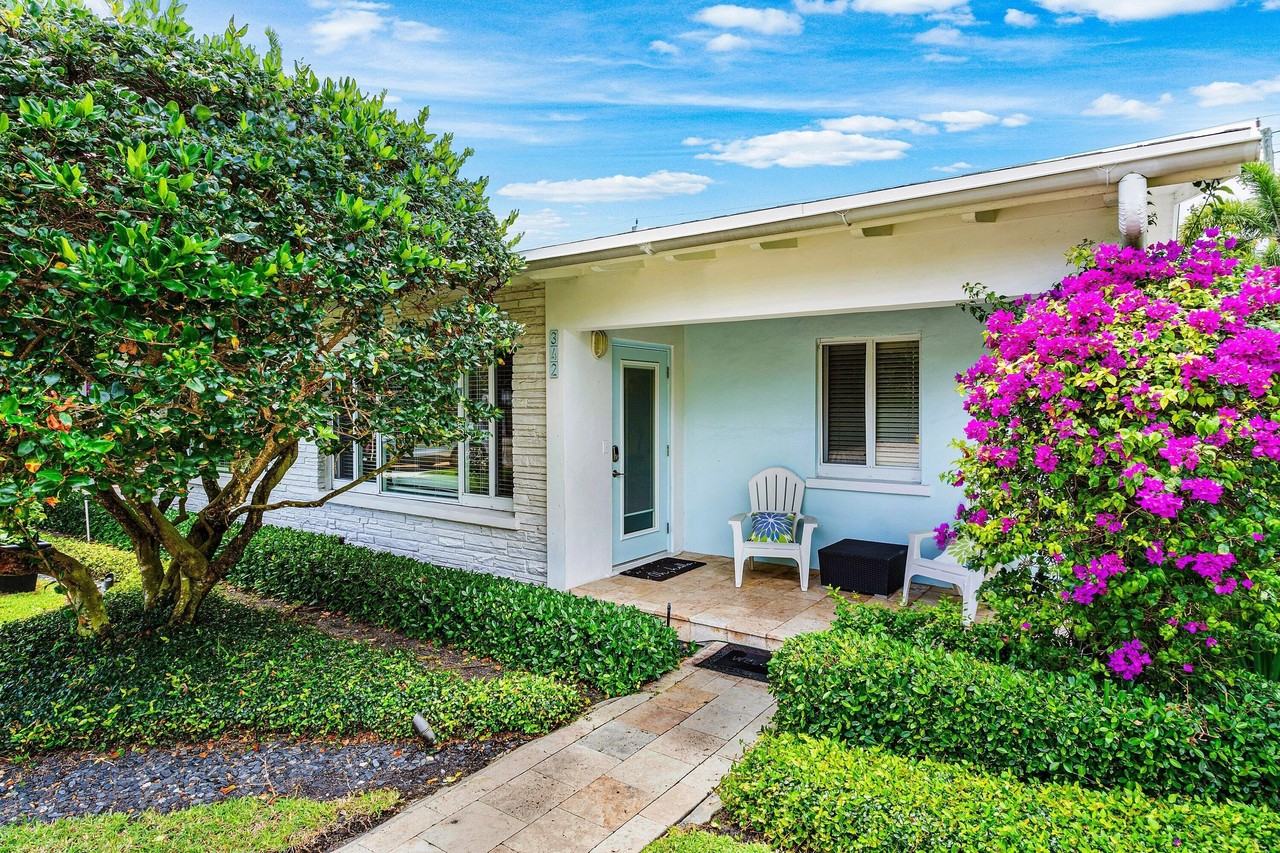 342 Ne 7th Ave - Photo 6 of 34