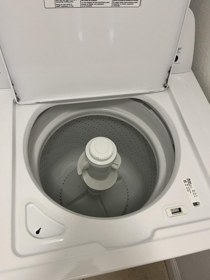 1445 Lake Crystal Dr #B - Photo 3 of 4