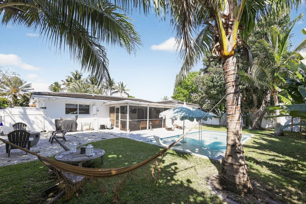 976 Sw 11th St - Photo 6 of 29