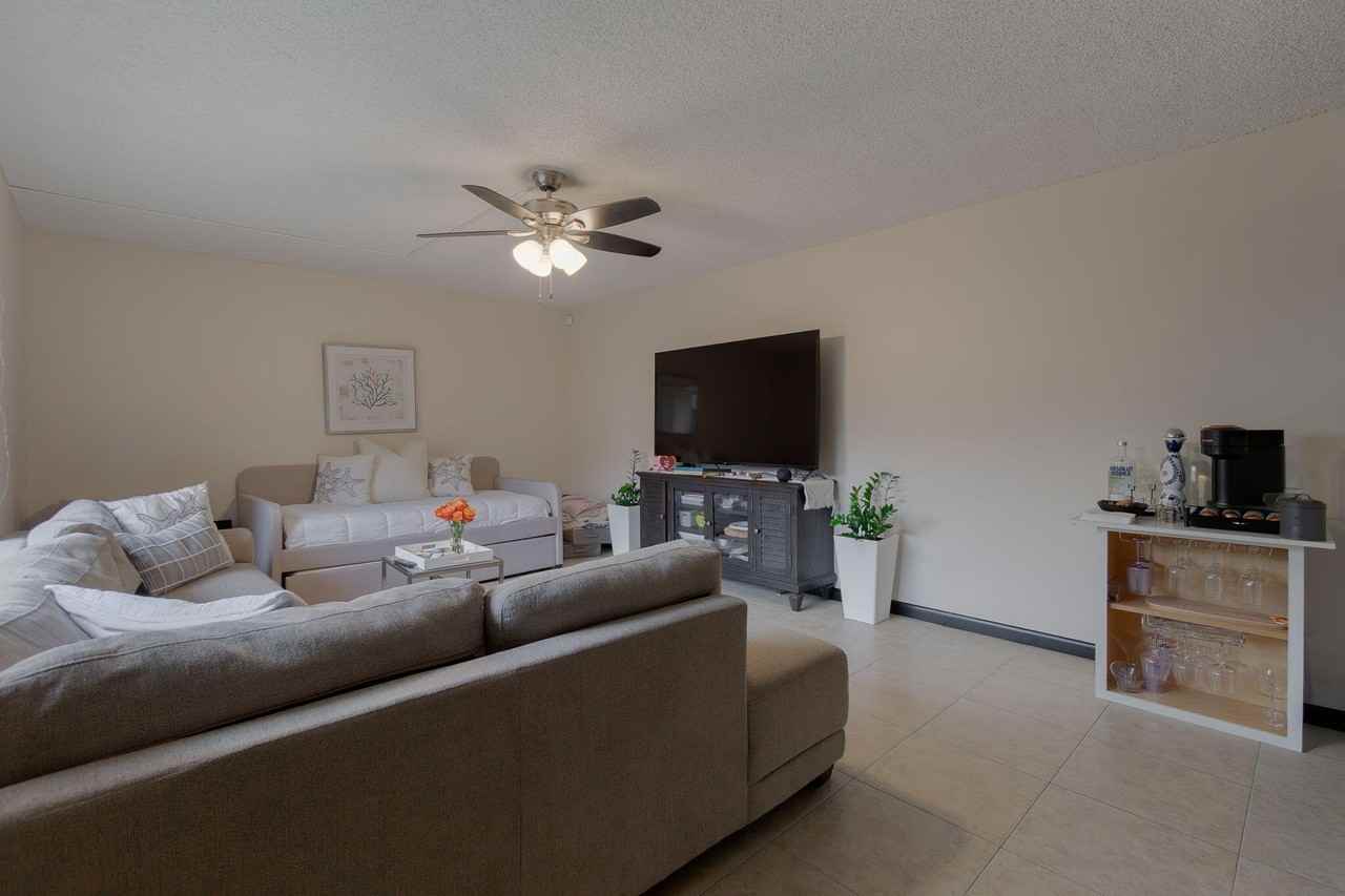 393 Lake Arbor Dr - Photo 6 of 28