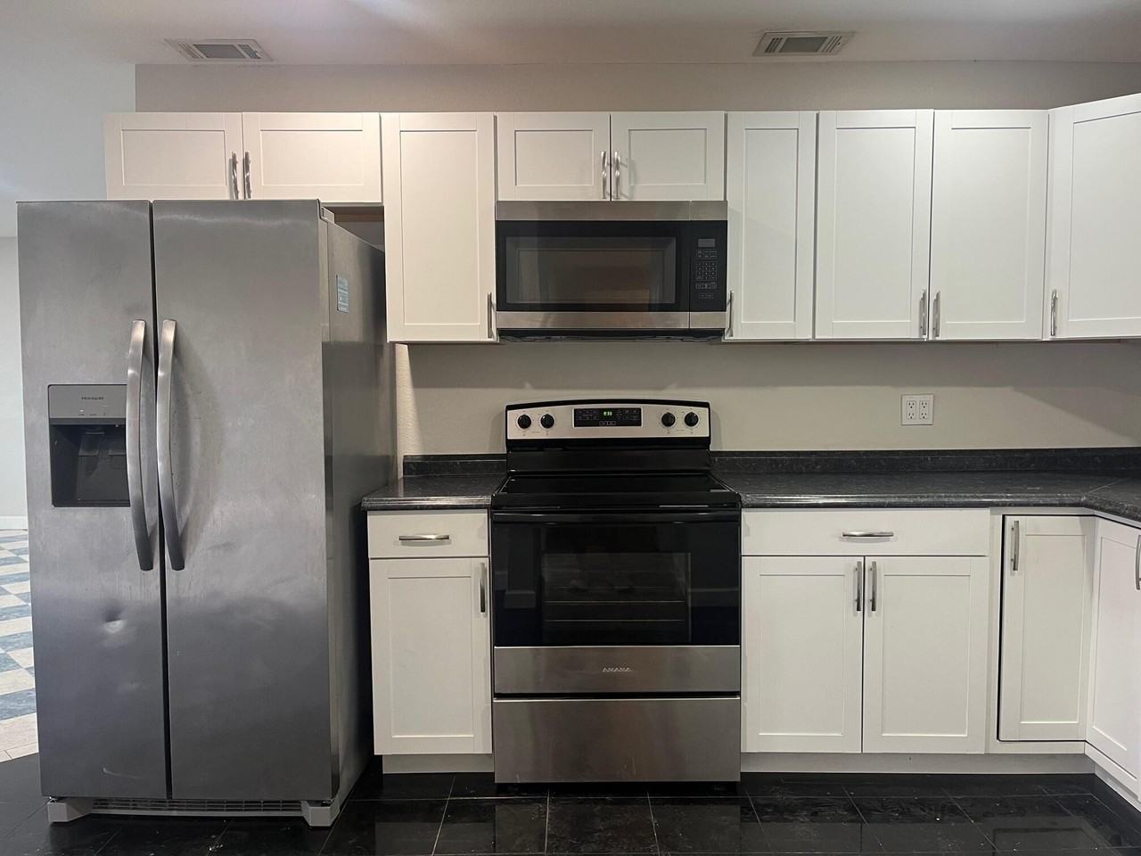 838 Se Proctor Ln - Photo 6 of 23