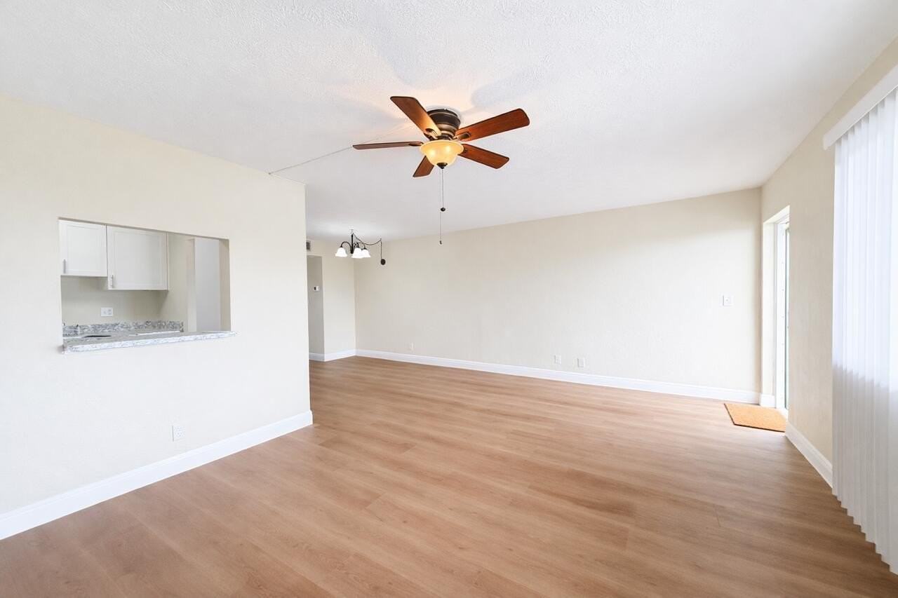 700 Village Green Ct #316 - Photo 4 of 23
