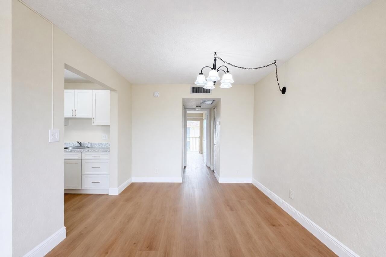 700 Village Green Ct #316 - Photo 5 of 23