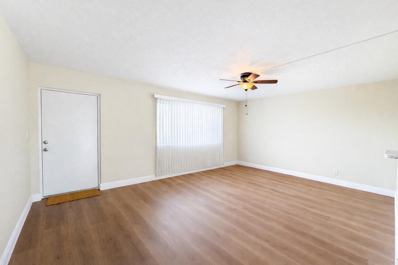 700 Village Green Ct #316 - Photo 6 of 23