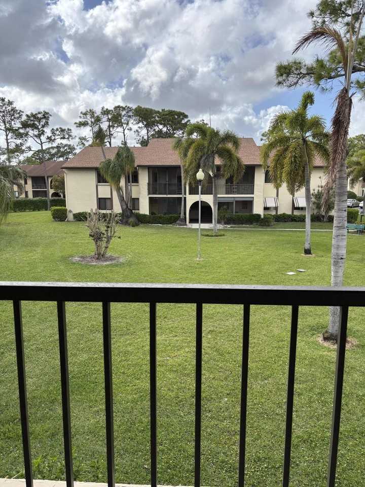 331 Knotty Pine Cir Apt B-2 - Photo 4 of 8