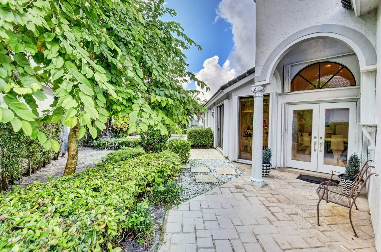 2106 Nw 60th Cir - Photo 3 of 50