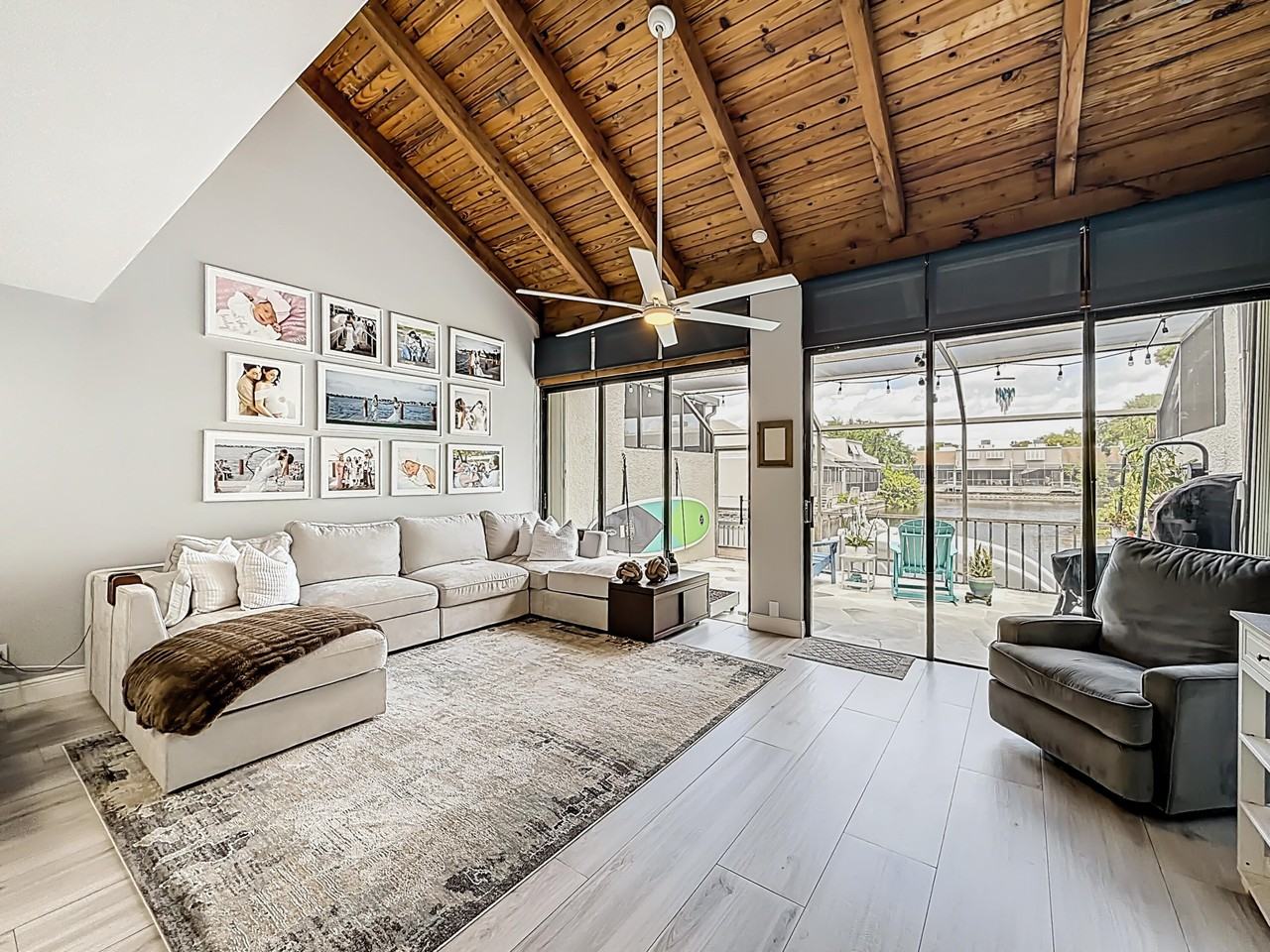 11313 Nw 15th St - Photo 2 of 50