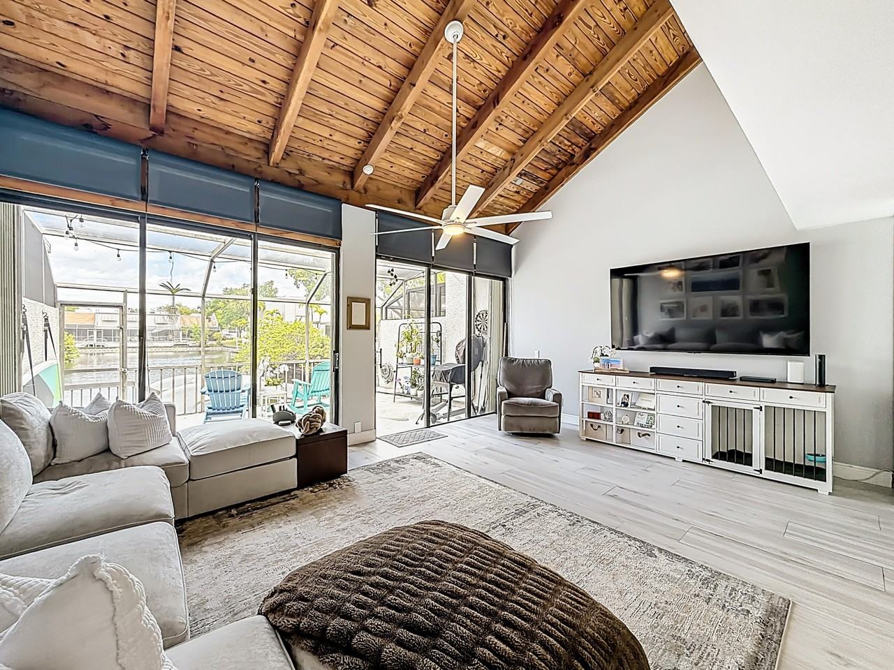 11313 Nw 15th St - Photo 3 of 50