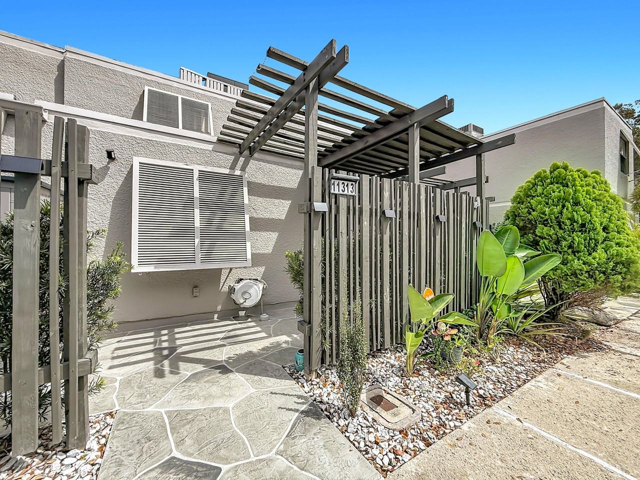 11313 Nw 15th St - Photo 5 of 50