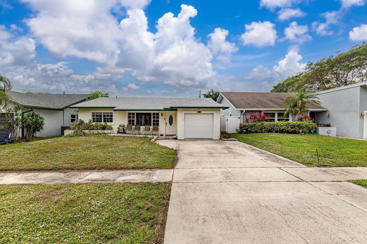 564 Nw 55th St