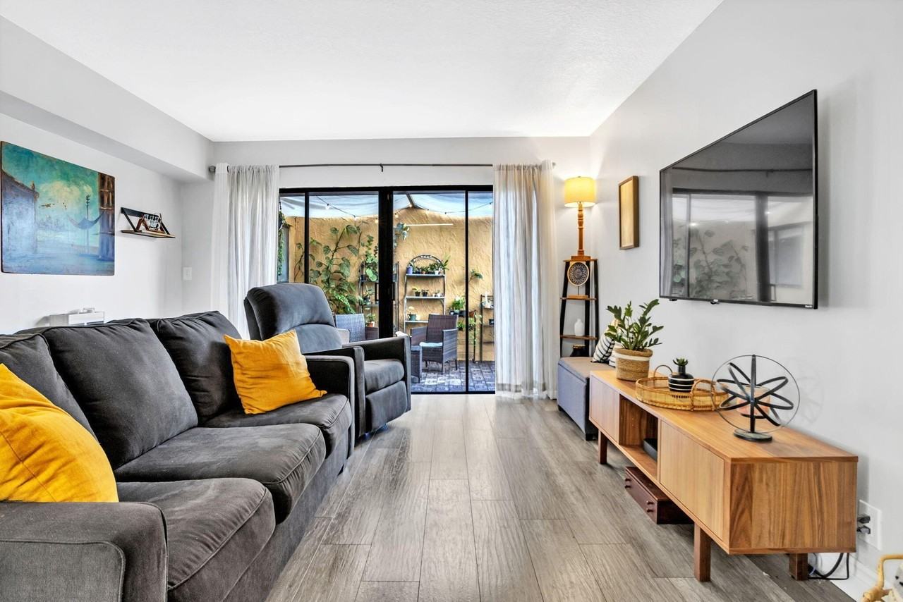 8033 Nw 71st Ct #8033 - Photo 4 of 18