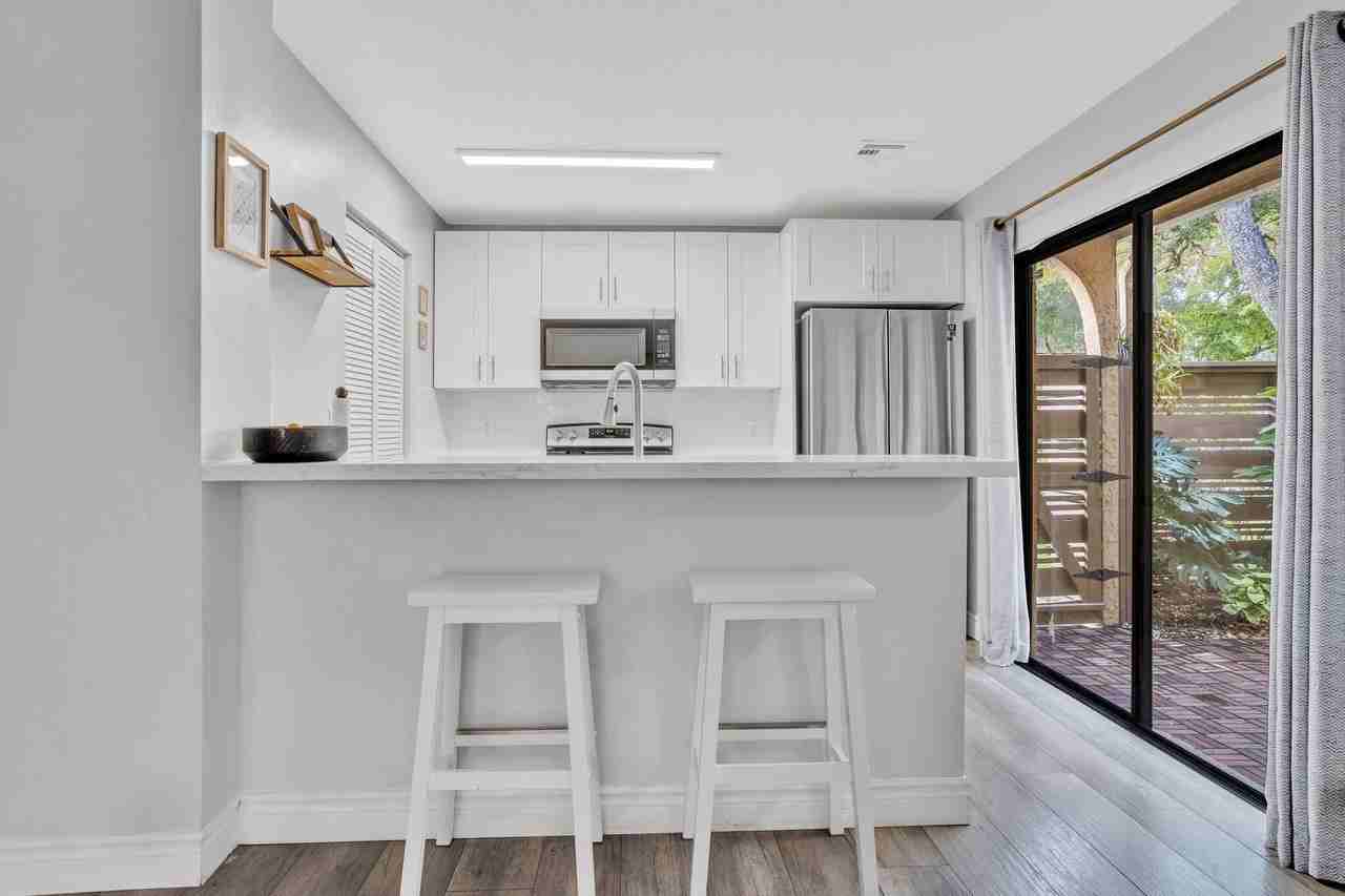 8033 Nw 71st Ct #8033 - Photo 6 of 18