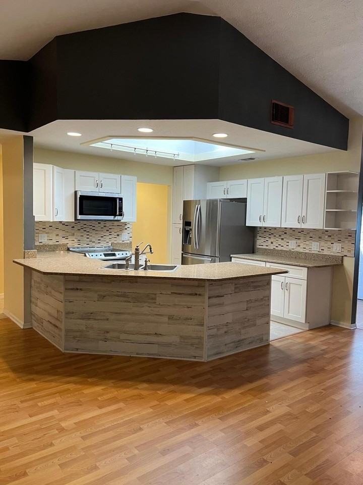 1925 Se Cheltenham St - Photo 4 of 14