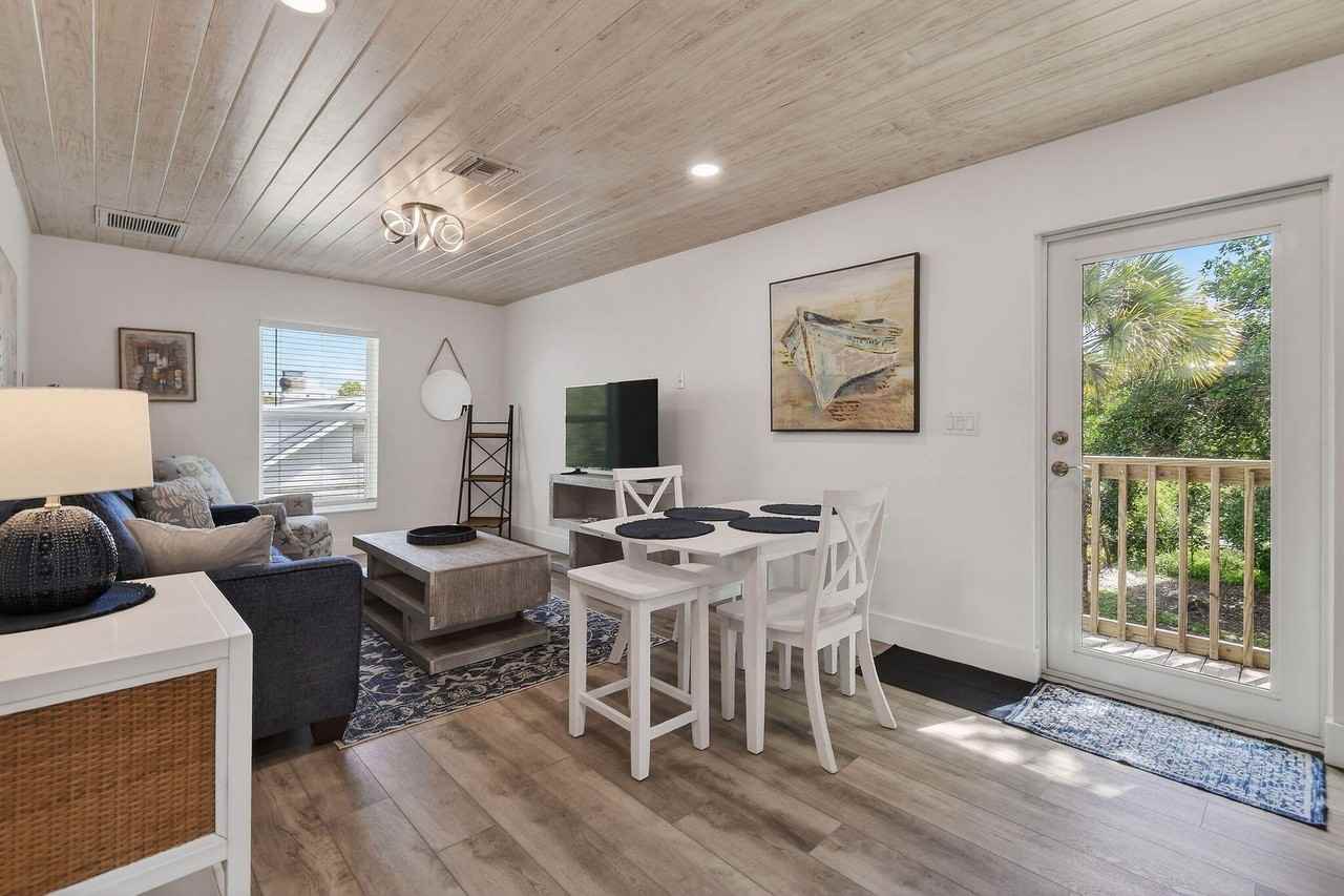 608 Se 5th St - Photo 6 of 19