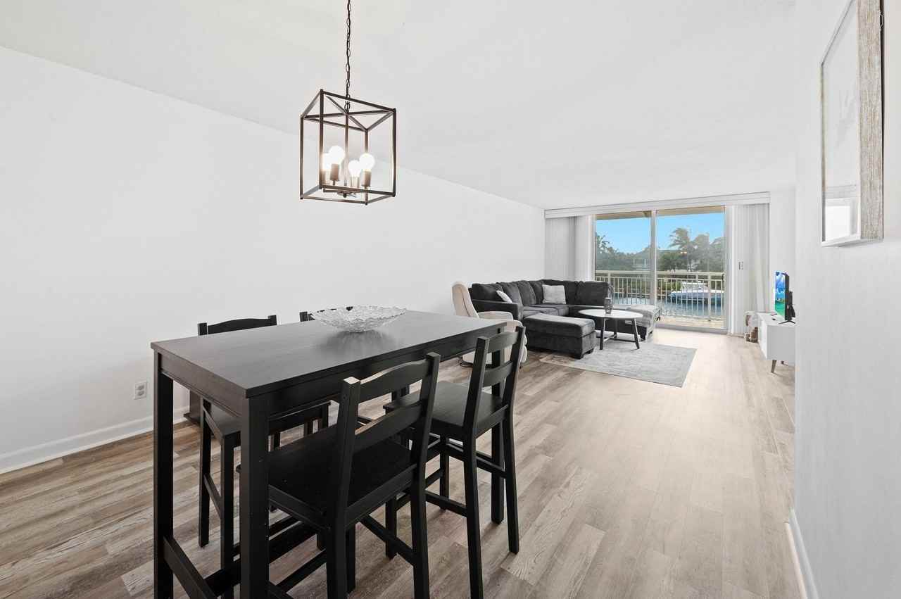 1050 Hillsboro Mile #203W - Photo 4 of 30