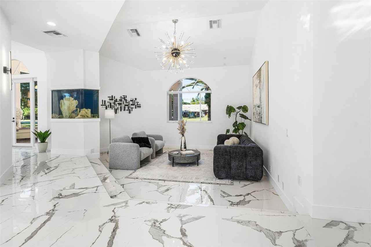 7132 Nw 62nd Ter - Photo 7 of 50