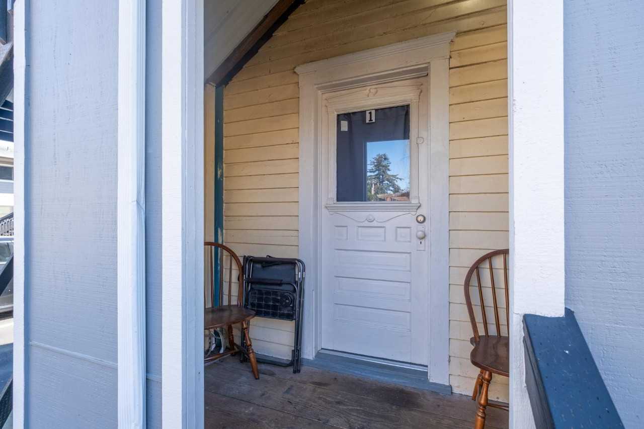 5742 2nd Ave TRIPLEX - Photo 6 of 8