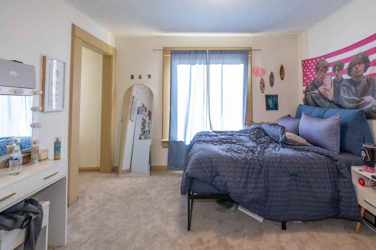 5742 2nd Ave TRIPLEX - Photo 7 of 8