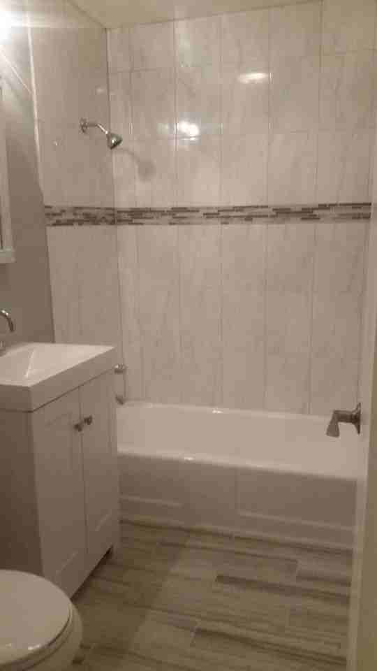 2405 W Balmoral - Photo 4 of 10