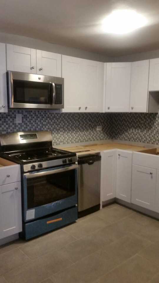 2405 W Balmoral - Photo 7 of 10