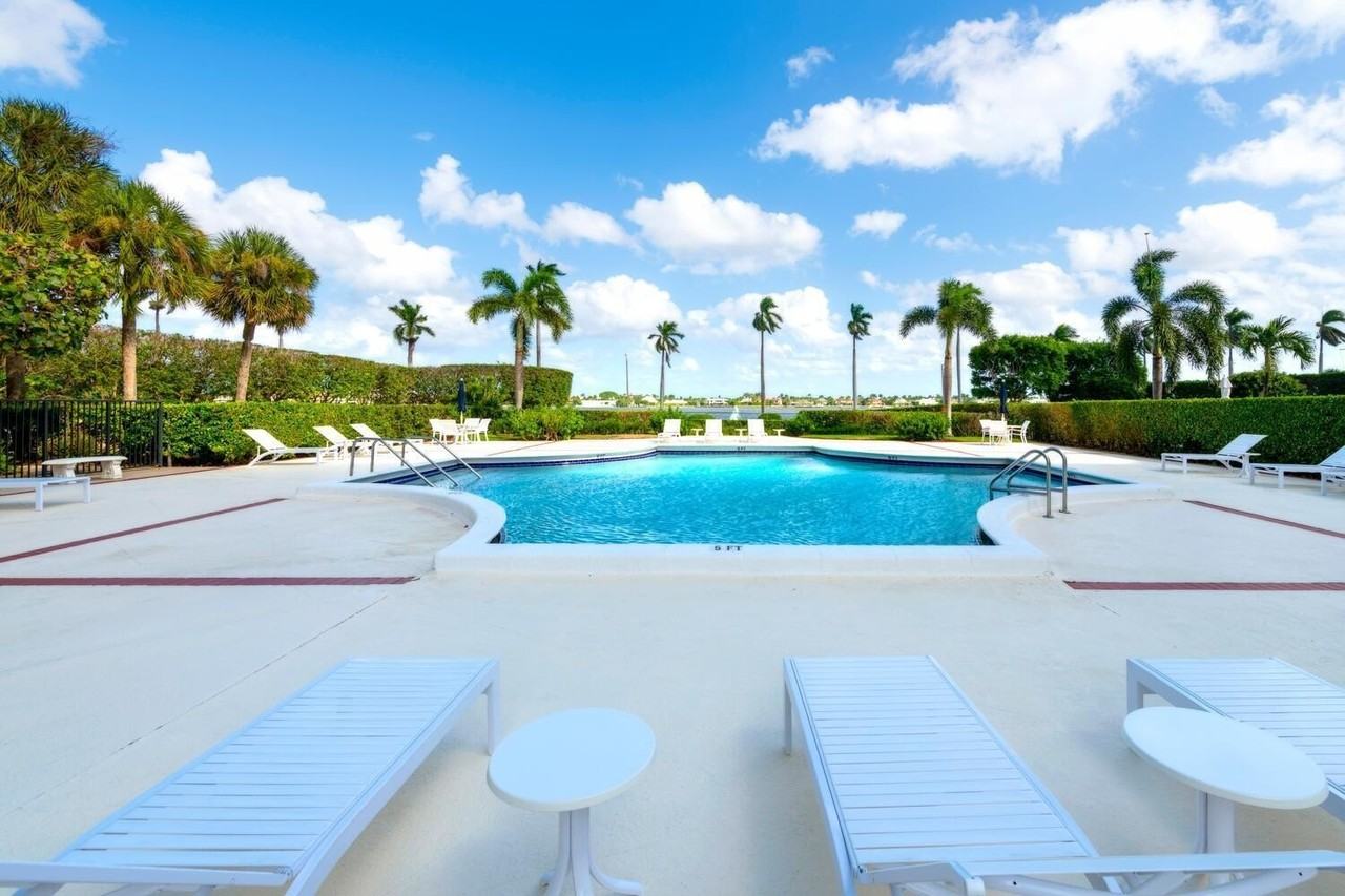 1801 S Flagler Dr #PH11 - Photo 2 of 11