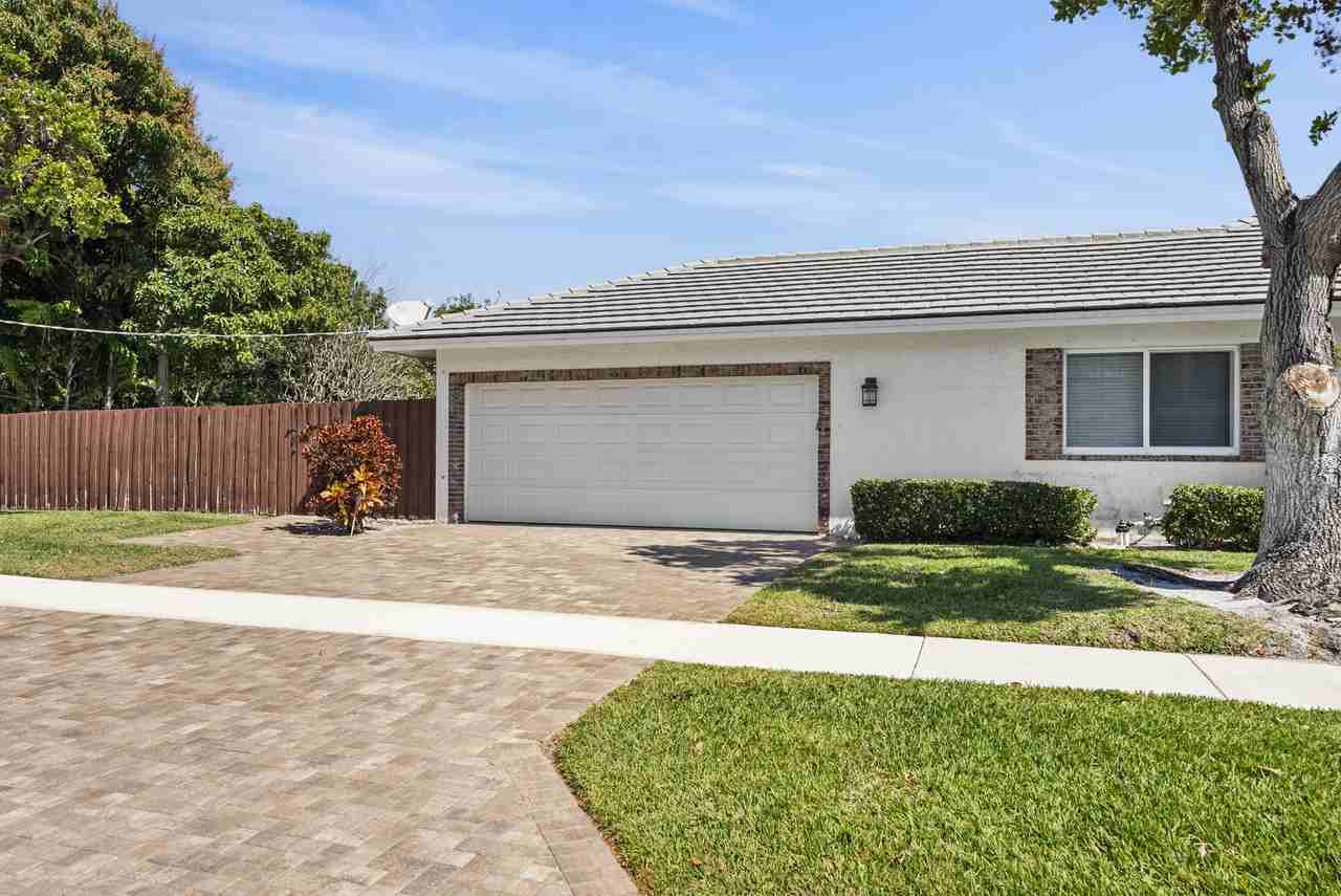 401 Ne 10th Ter - Photo 3 of 46