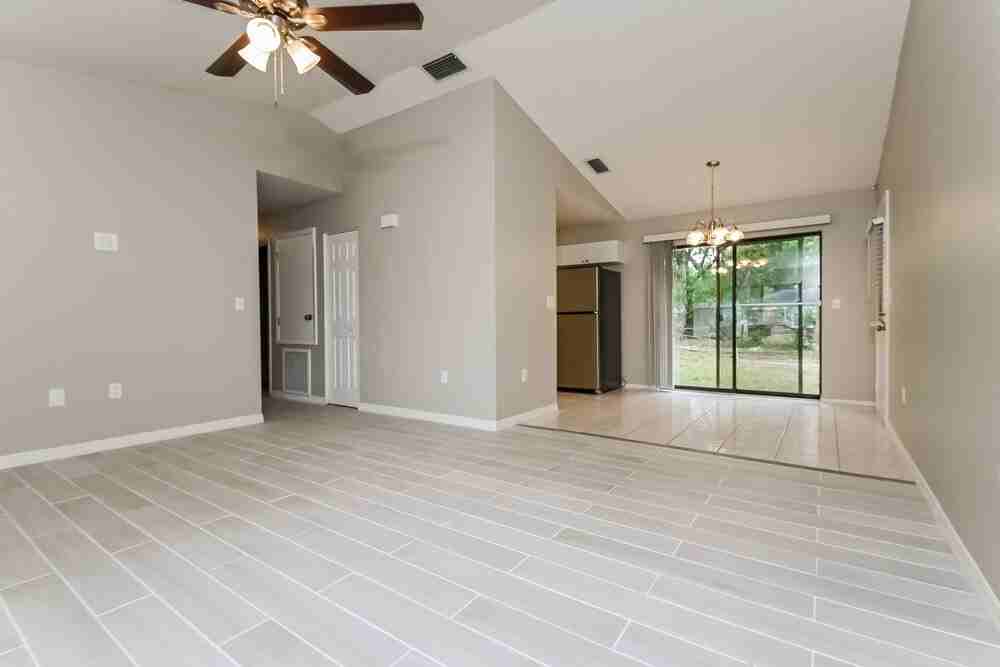 2912 Crane Ave - Photo 5 of 16