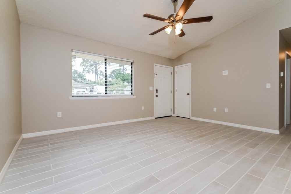 2912 Crane Ave - Photo 6 of 16