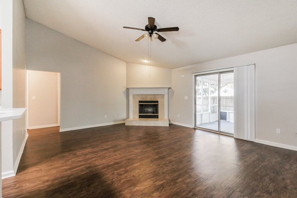 13967 Ridgewick Dr - Photo 3 of 17