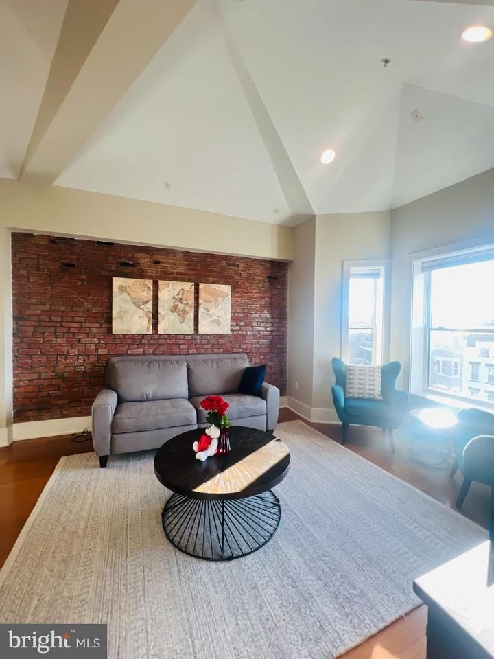 3517 13th St Nw #302 - Photo 2 of 15