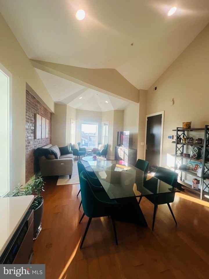 3517 13th St Nw #302 - Photo 6 of 15