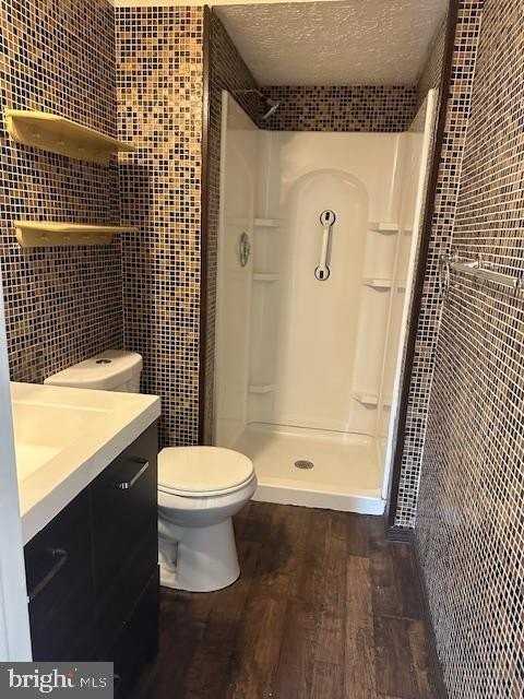 2166 Commissary Cir - Photo 5 of 14