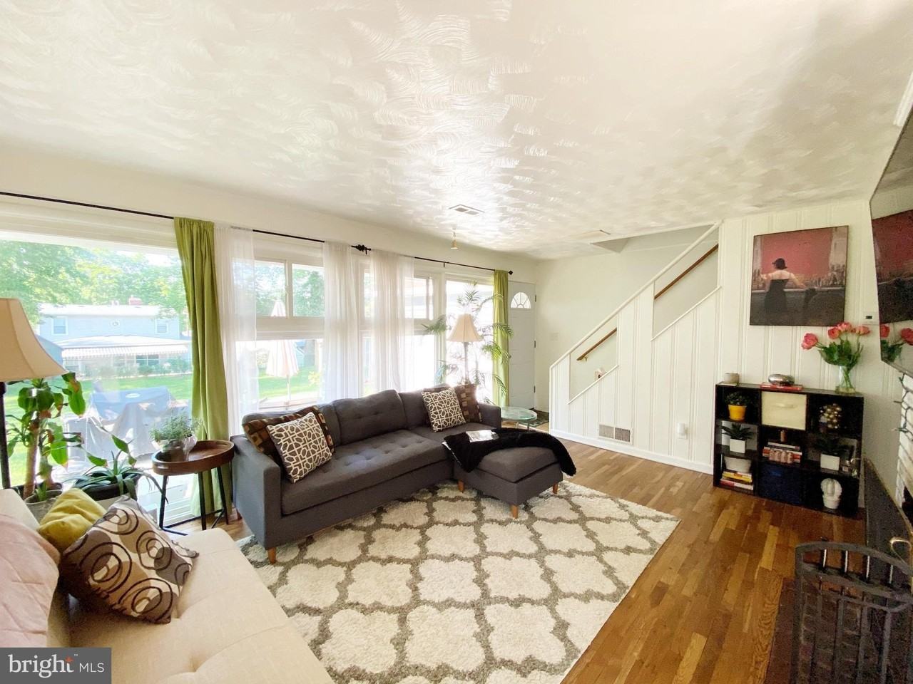 5705 Denfield Rd - Photo 3 of 14