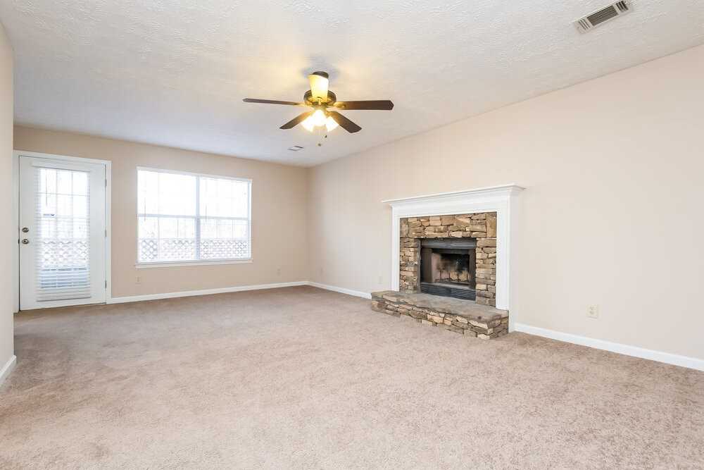 1140 Austin Ct - Photo 7 of 15