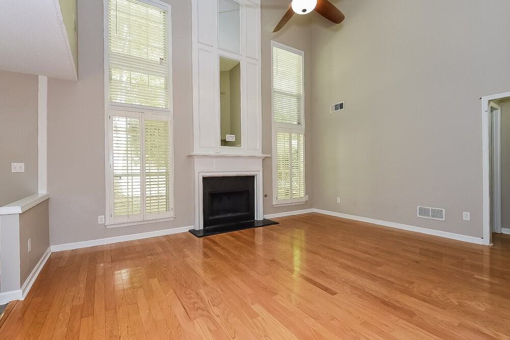 4259 Pentworth Ln Nw - Photo 4 of 15