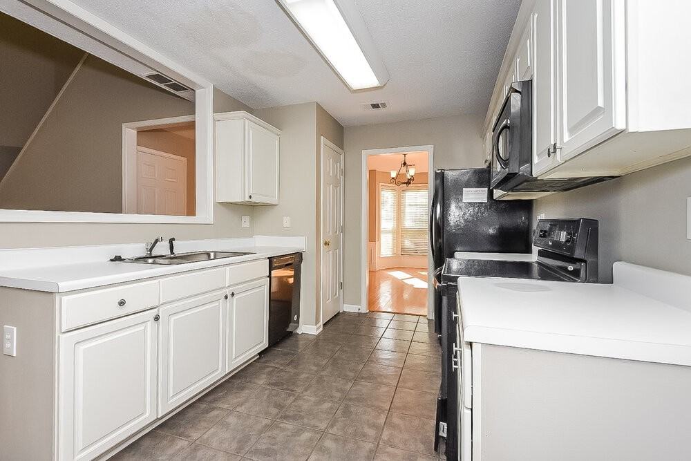 4259 Pentworth Ln Nw - Photo 6 of 15