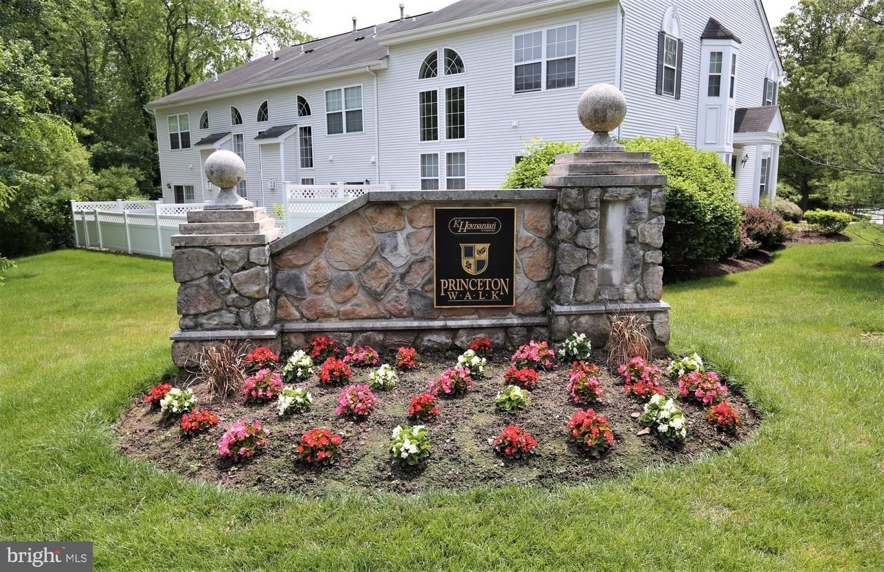 102 Wellington Park Dr - Photo 4 of 8