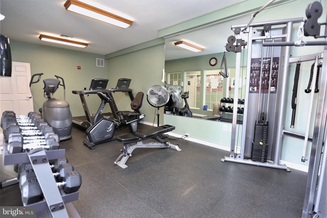 102 Wellington Park Dr - Photo 7 of 8