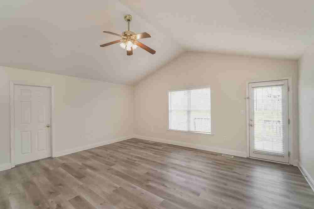 4512 Carol Ct - Photo 4 of 16