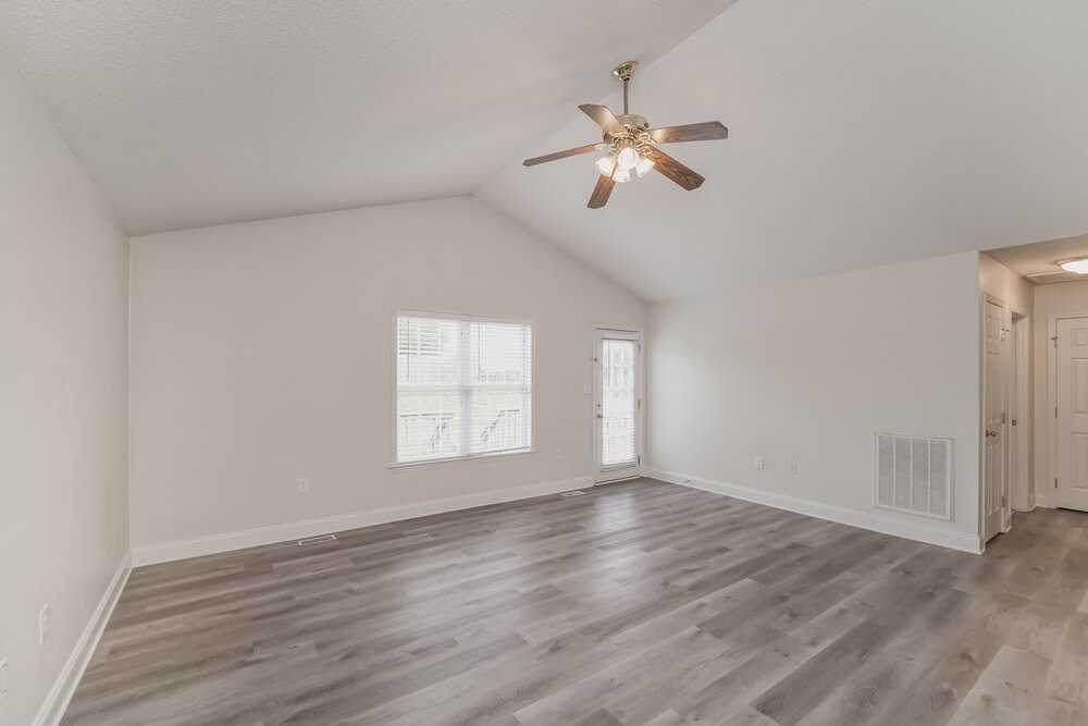 4512 Carol Ct - Photo 5 of 16