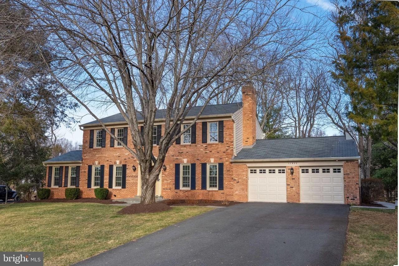 11922 Holly Spring Dr - Photo 4 of 50