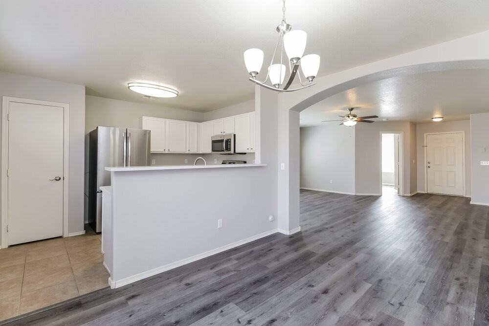 10442 E Arcadia Ave - Photo 7 of 16