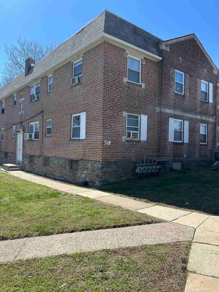 720 E Chester Pike - Photo 6 of 8