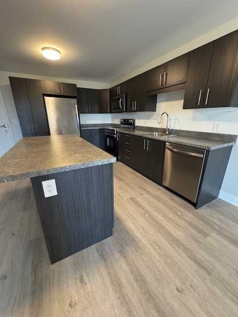 310 Manor Road - Photo 2 of 19