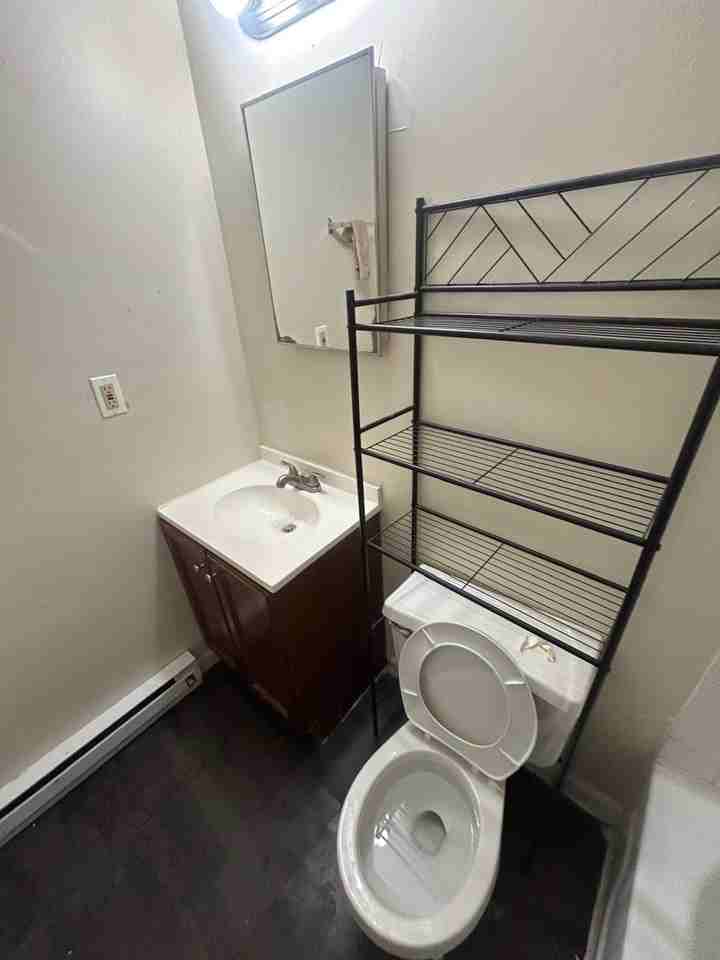 718 E Chester Pike - Photo 2 of 8