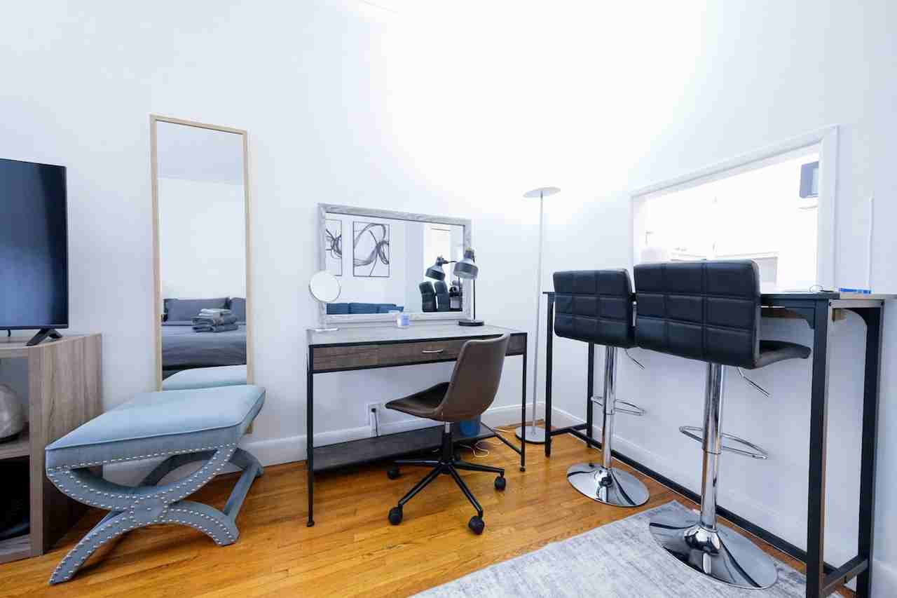 1422 2nd Ave #1031985P - Photo 7 of 21