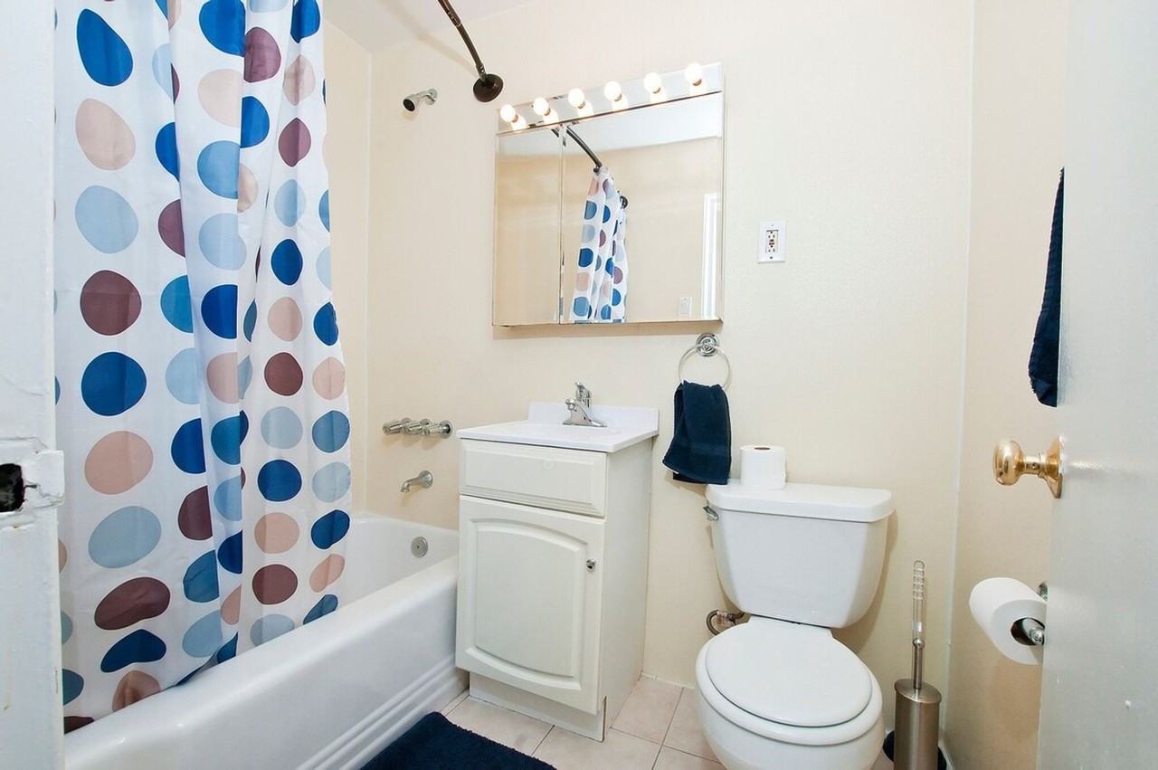 304A E 82nd St #1032064P - Photo 7 of 7