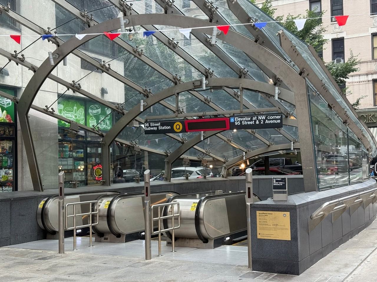 248 E 91st St #1032060P - Photo 7 of 27