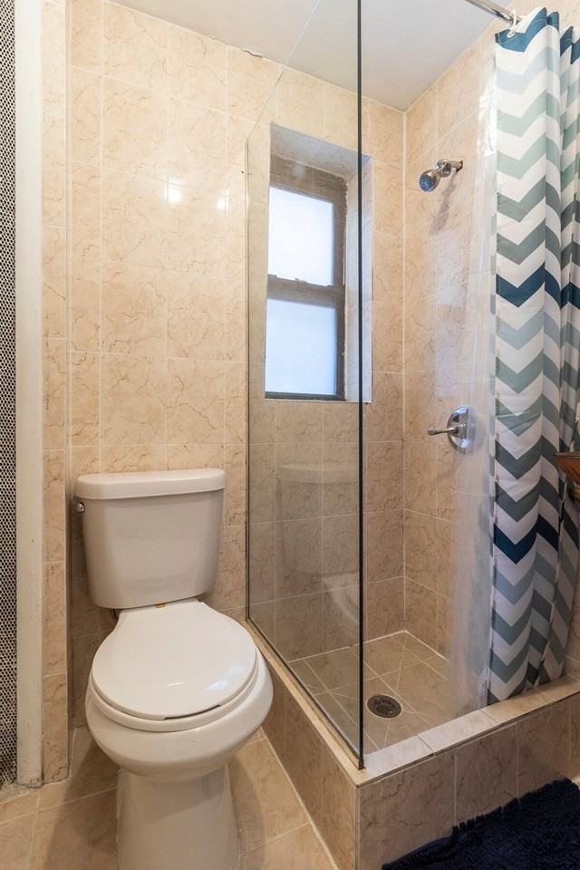322 E 93rd St #1032047P - Photo 6 of 33